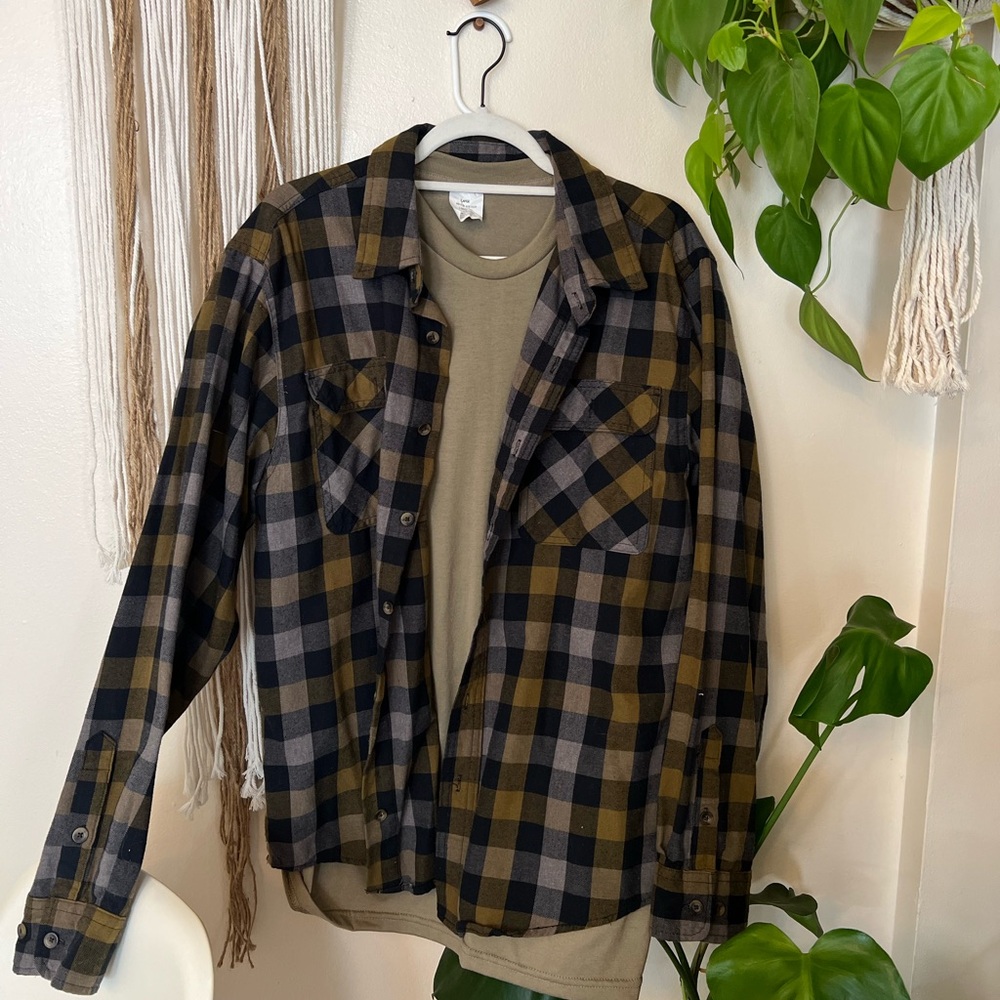 Olive Flannel Jacket & tshirt